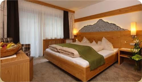 Sportpension Carinthia Bed & Breakfast 3*