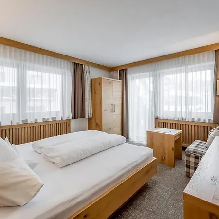 Hotel Sportpension Carinthia Solden Exterior photo
